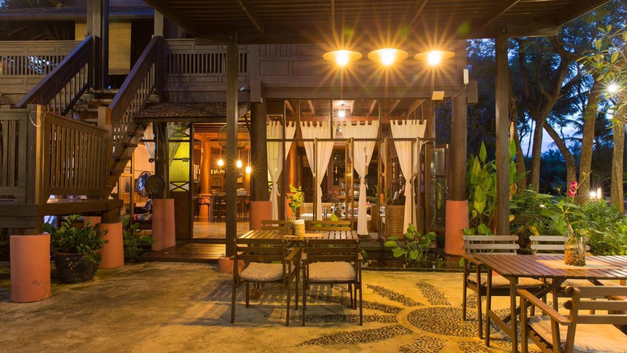 Onusa Retreat プランブリー エクステリア 写真